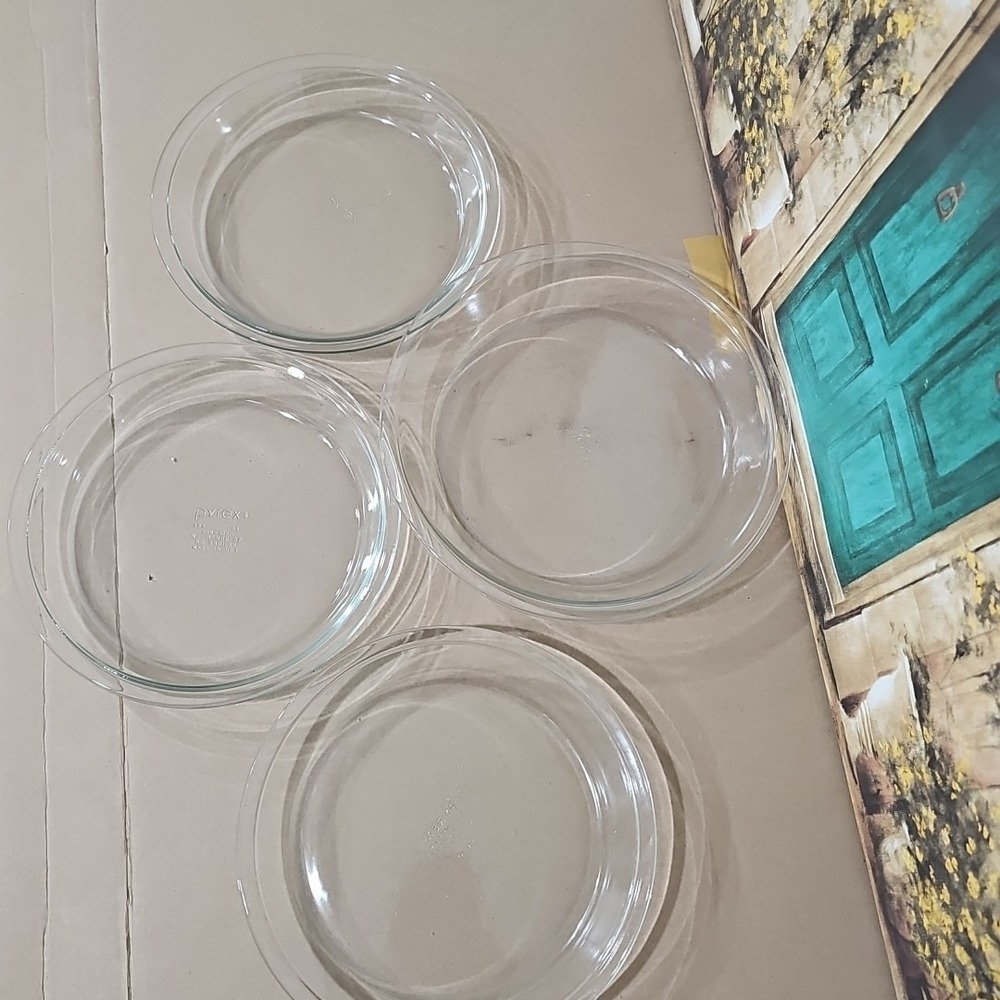 Vintage Pyrex Pie Plate 9 " Clear Glass Made in the USA Few Chips